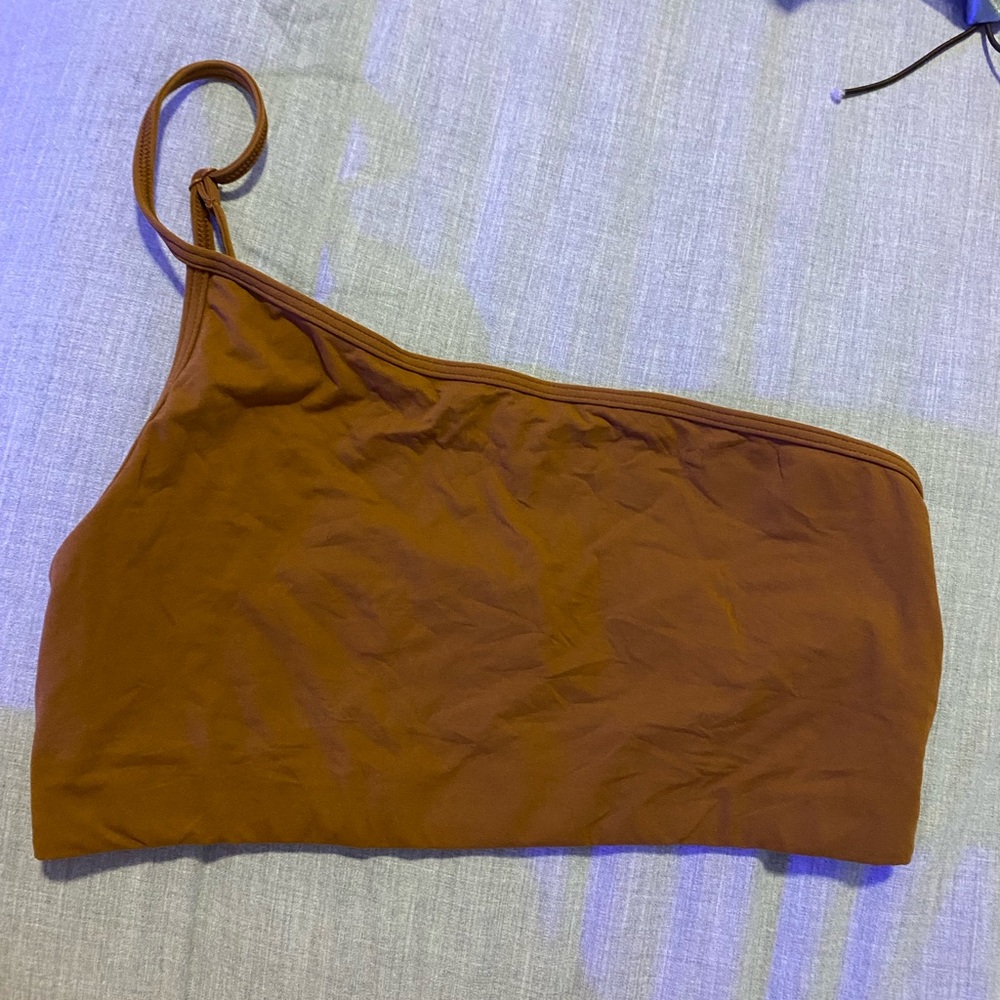 SKIMS Brown One-Shoulder Top